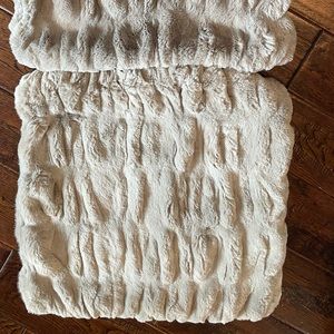 Pottery barn ruched faux fur gray pillow covers 18x18